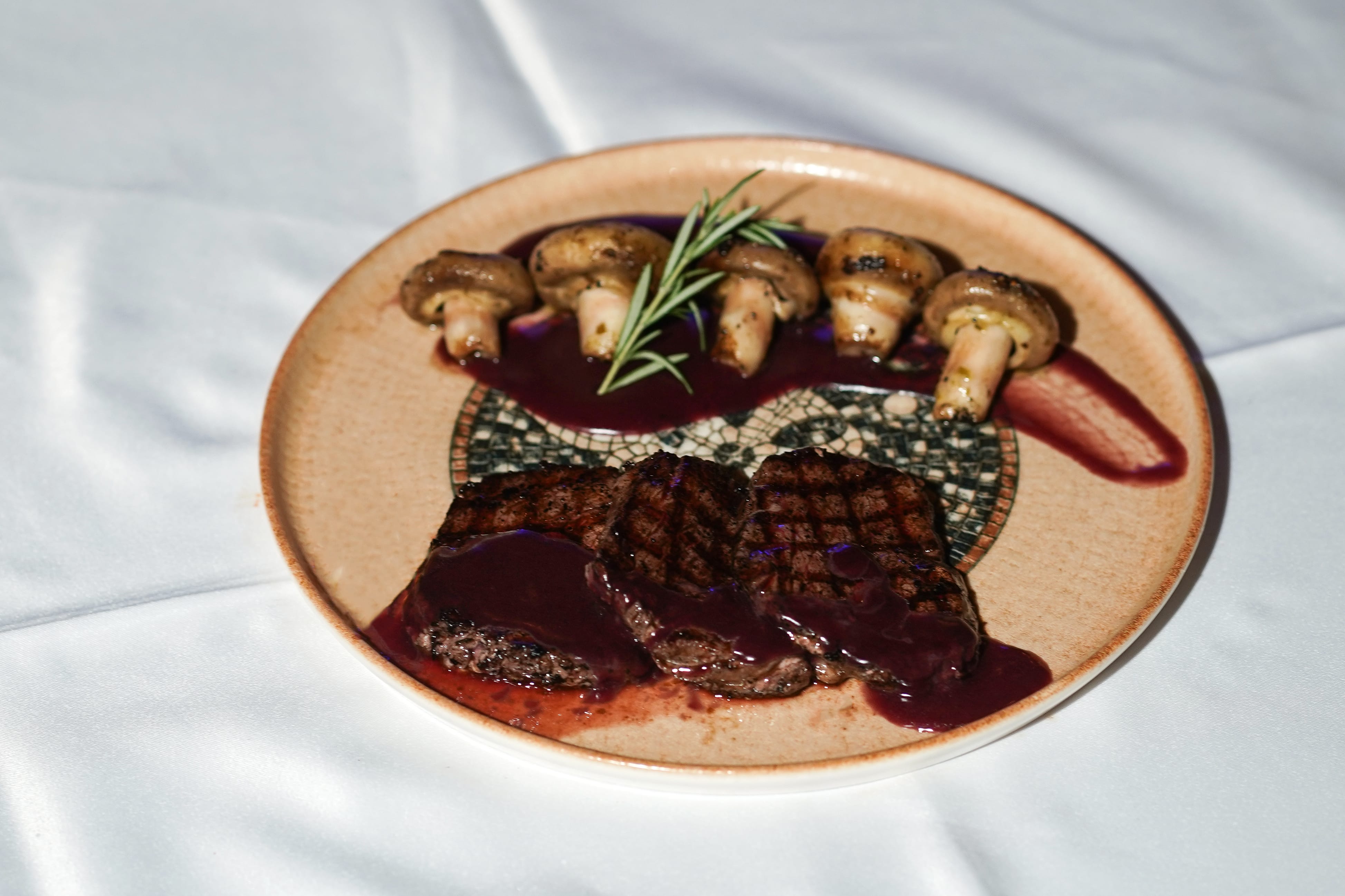 Şarap Soslu Bonfile